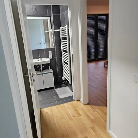 3 2 Bathrooms 2 Toilets New Center Of Underground Parking Space Contactless Self Check-in Apartman