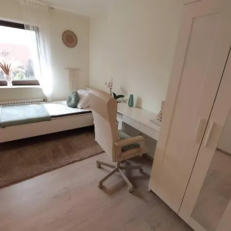 Superior Haus 120 Qm Mit Garten 杜塞尔多夫