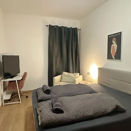 公寓 2schlafenzimmer 5betten Montuerwhonung *
