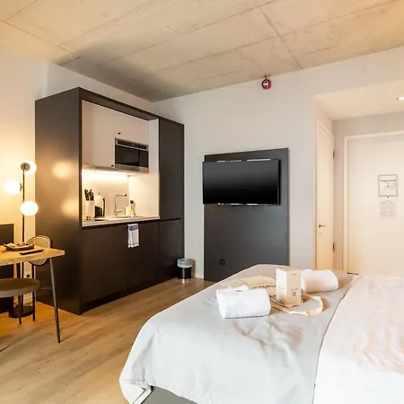 Limehome Stresemannstrasse - Digital Access Lejlighedshotel