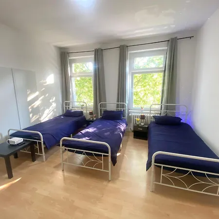 Gemuetliche, Helle, Ruhige Im Zentrum Von Апартаменты Дюссельдорф