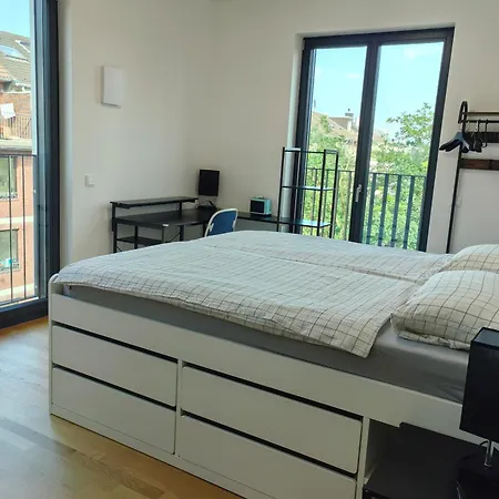 Apartman 3 2 Bathrooms 2 Toilets New Center Of Underground Parking Space Contactless Self Check-in *