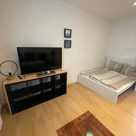 Apartamento Apartment, Parterre, Fuer 3 Gaeste, Zentral Gelegen, Mitsubishi Halle