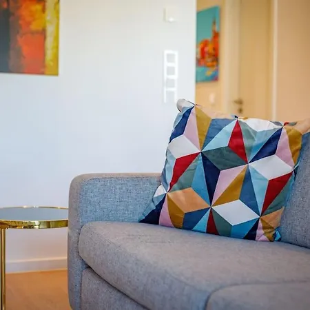 80 Sqm Flat With Terrace And 15min To Fair And 5min To Old Town Apartamento Düsseldorf
