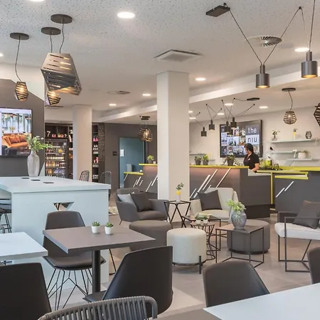 - The Niu, Seven Ost By Ihg Düsseldorf