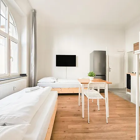 Appartement Raj Living - - 15 Min Zur Messe Dus *