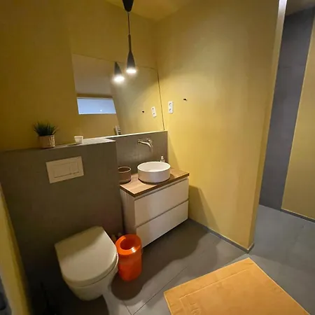 Apartment Modern Oasis Of Peace With Garden, Public Transport Düsseldorf