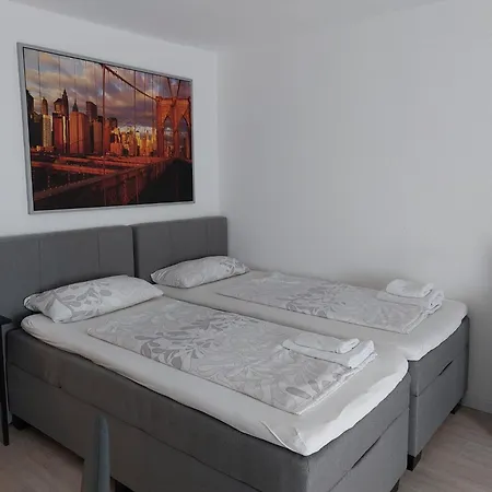 Daire Jahnstrasse, Friedrichstadt *