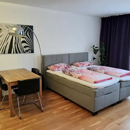 Daire Jahnstrasse, Friedrichstadt *