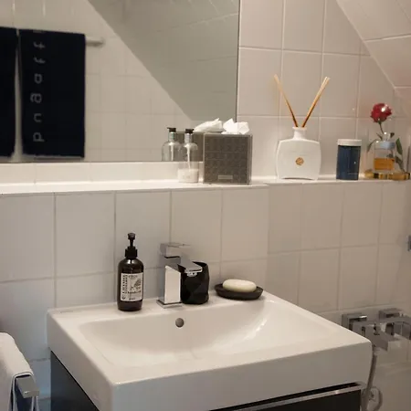 Appartement Modern Luxury Duplex In Duesseldorf-benrath