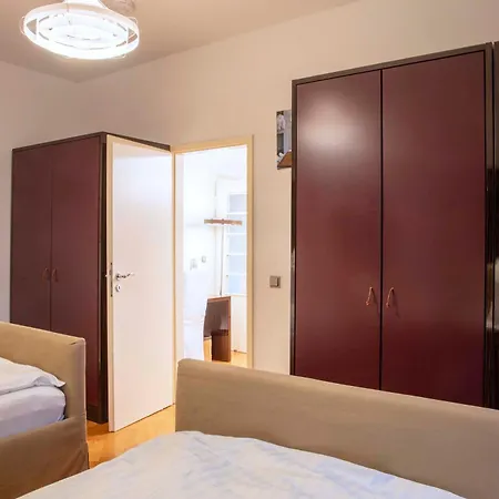 Top-designerwohnung In Messenaehe شقة دوسلدورف