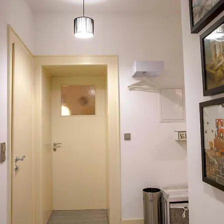 Top-designerwohnung In Messenaehe دوسلدورف