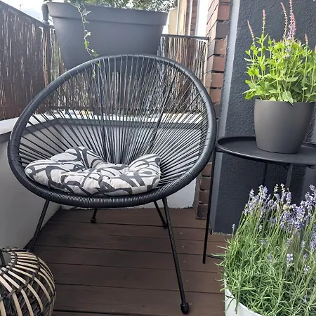 Castle Street Oasis *