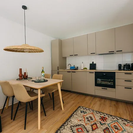 Appart hôtel Bhh Living - Zentrale Lage, Ruhige Naechte, Perfekter Komfort