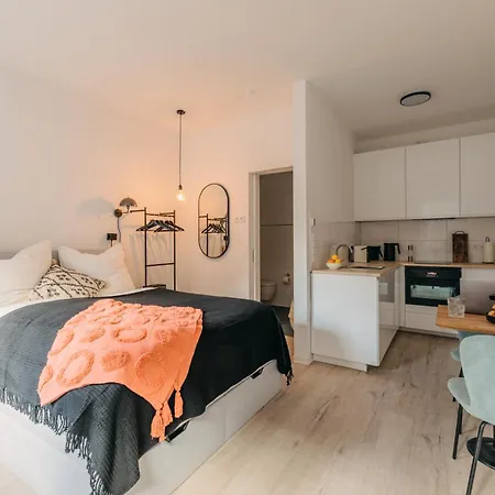 Bhh Living - Zentrale Lage, Ruhige Naechte, Perfekter Komfort * Düsseldorf