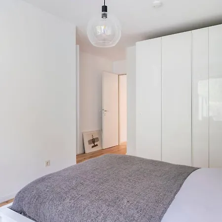Exclusive Ludenberg Living In Stunning Area Apartamento Düsseldorf