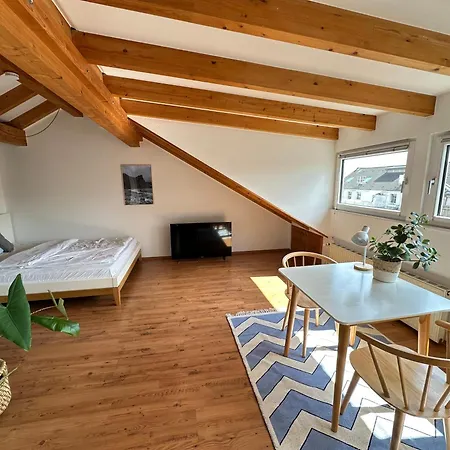 Cozy Loft With A View, Central, Close To Tradefair Apartamento