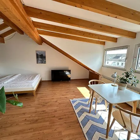 Apartamento Cozy Loft With A View, Central, Close To Tradefair Düsseldorf