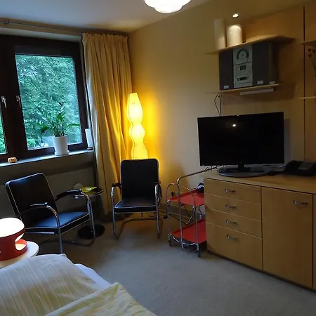 Gæstehus Air Boardinghouse Tulip Stockum, Zu Fuss - 3 Minuten Zur Messe Düsseldorf
