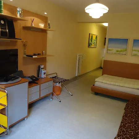 Air Boardinghouse Tulip Stockum, Zu Fuss - 3 Minuten Zur Messe Gæstehus 3*