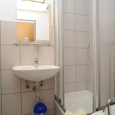 Karolinger Hotell 2*