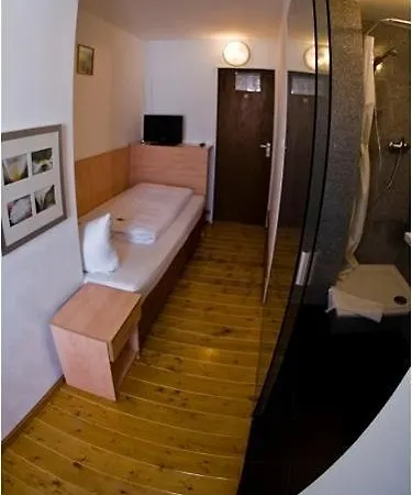 Hotel CENTRAL Hotel Duesseldorf 3*
