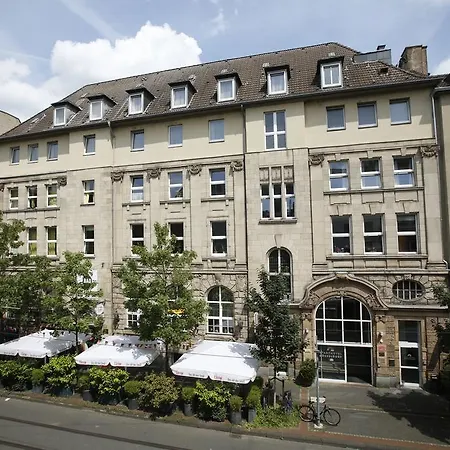 Stadthotel فندق 3*