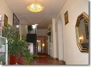 Minerva Garni Otel Düsseldorf