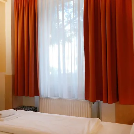 CENTRAL Hotel Duesseldorf
