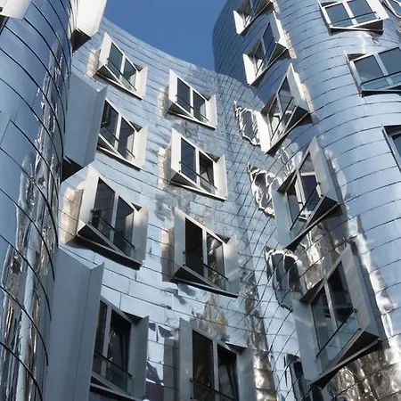 CENTRAL Hotel Duesseldorf