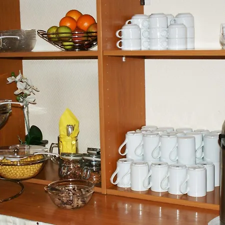 Bahn-hotel מלון 3*