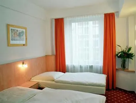 Hotel CENTRAL Hotel Duesseldorf