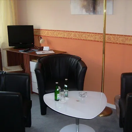 Eu Centralhotel Im Toennchen Gasthuis Düsseldorf