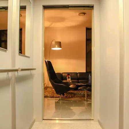 Bluestone Boarding Appart hôtel