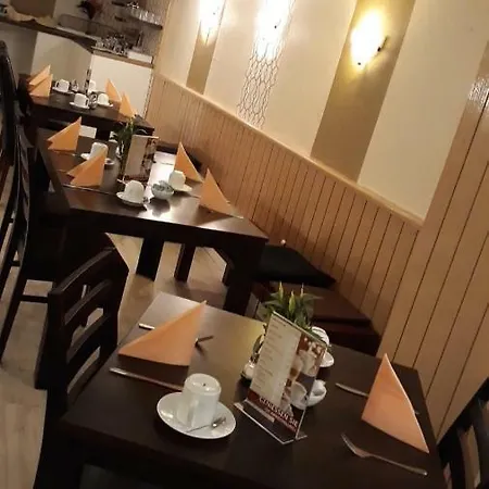 Eu Centralhotel Im Toennchen Gasthuis 2*