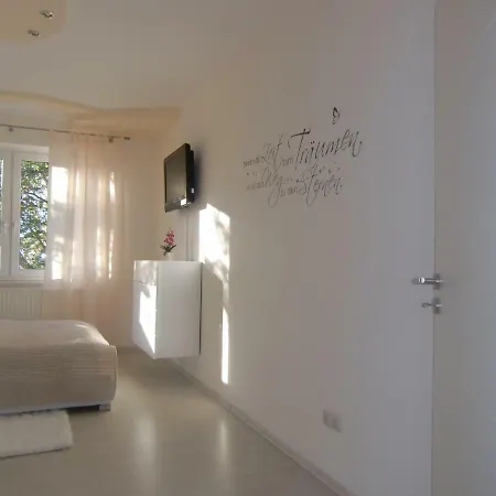 Rethelstrasse 97 Apartment *