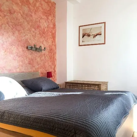 Ferienwohnung Am Schloss Eller - Karlsruher Strasse * Düsseldorf