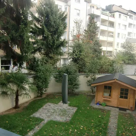 Apartment Rethelstrasse 97