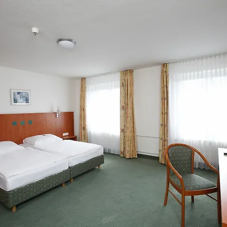 Stadthotel فندق