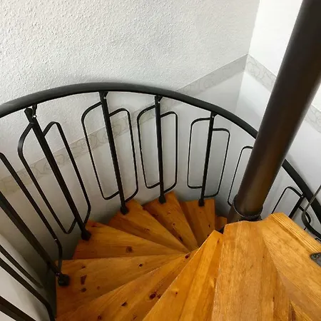 Messe, 2-bedroom Duplex With Terrace And Garden דיסלדורף