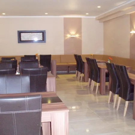 Metropol Hotel 2*