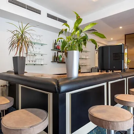 Hotell Trip Esplanade, 4*