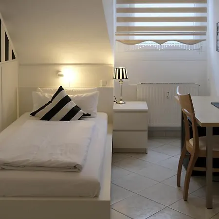 Hotell Engelbert 3*