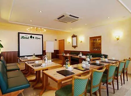 Apartahotel Flora 4*