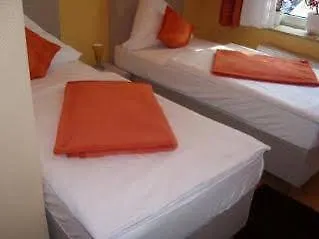 Ariana Hotel