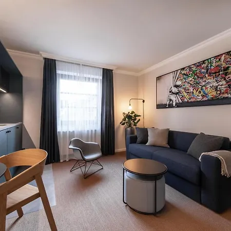 B-hotel Hotel