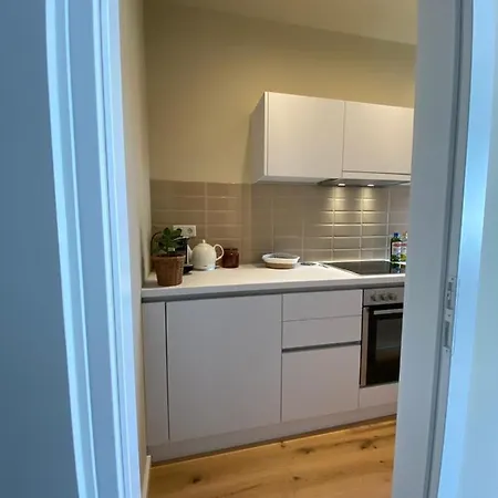 Himmelbett-studio über Düsseldorf, Neu Düsseldorf