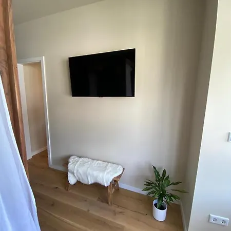Himmelbett-studio über Düsseldorf, Neu * Düsseldorf