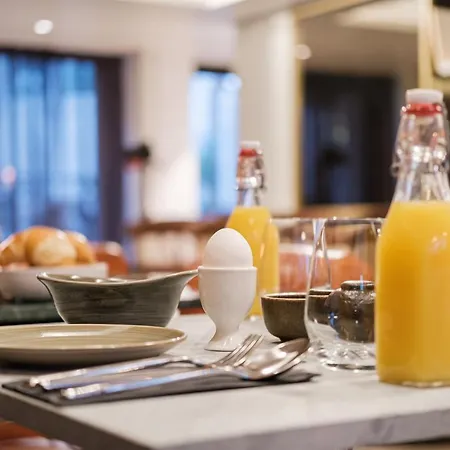 Hotel Muze - Handwritten Collection 4*