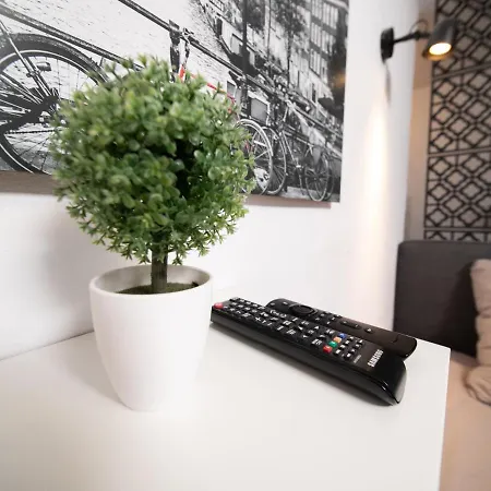 Studio Rosso - Zentral - Altstadt - Balkon - Messe